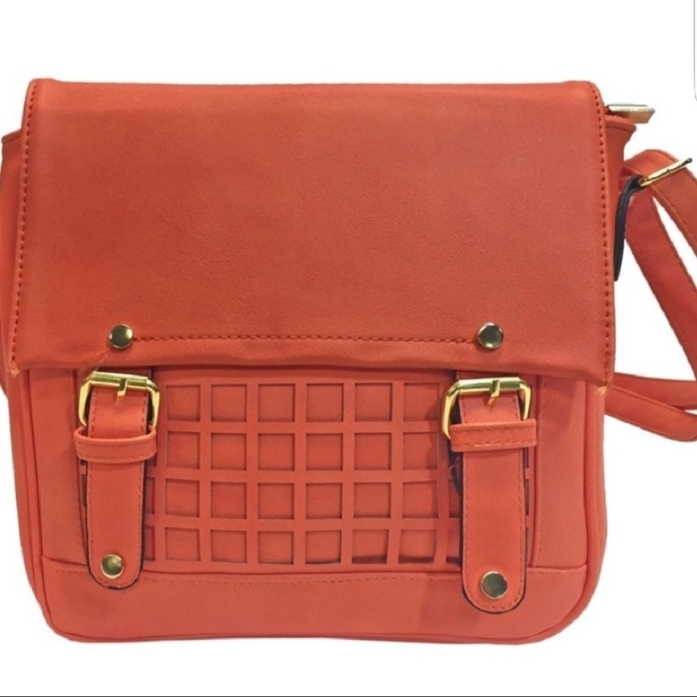 NWT!! Tangerine Moda Crossbody purse